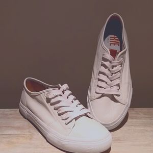 FRYE woman's Size 8 leather sneaker